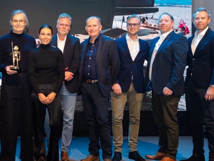 Best Interior Design, Sailing Yachts – Sarissa sq